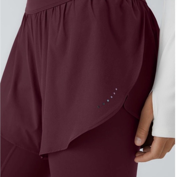 HALARA Breezeful High Waisted 2-in-1 Quick Dry 7/8 Training Leggings | Medium - Picture 4 of 6